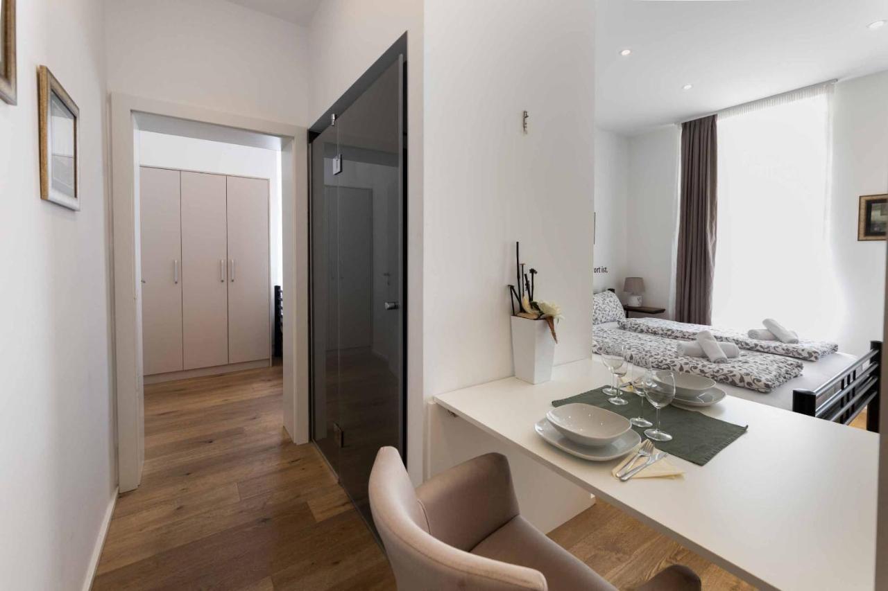 Apartment Triangle